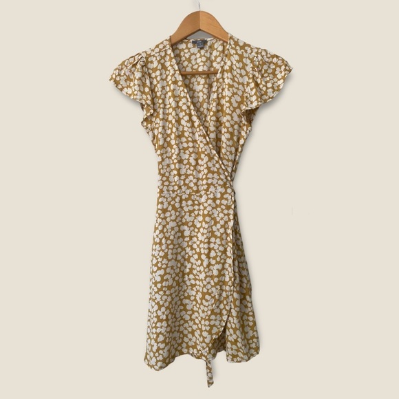 AERIE Floral Wrap Dress - Picture 3 of 10